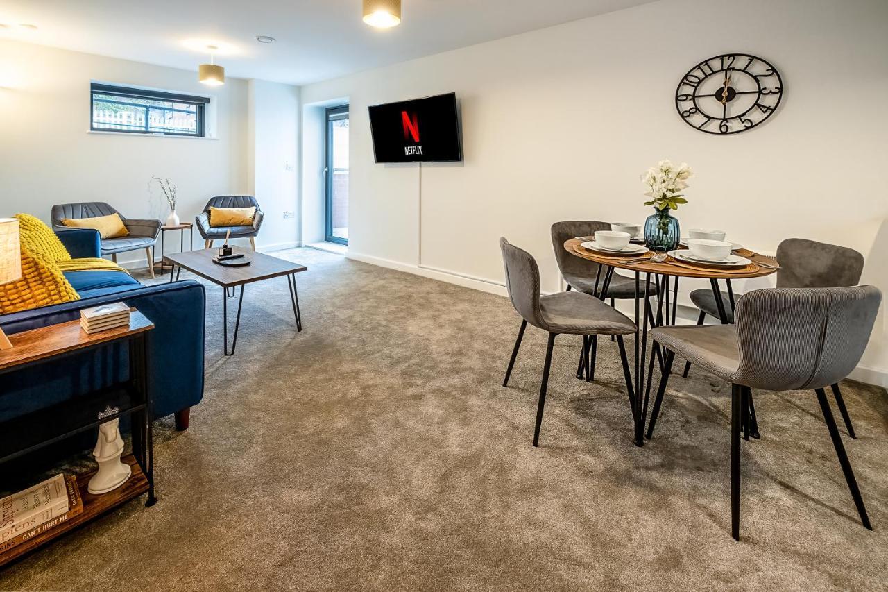 Luton Modern Serviced Accommodation For Contractors, Relocators, Professionals, Tourists And Students - Akugi Homes Luaran gambar
