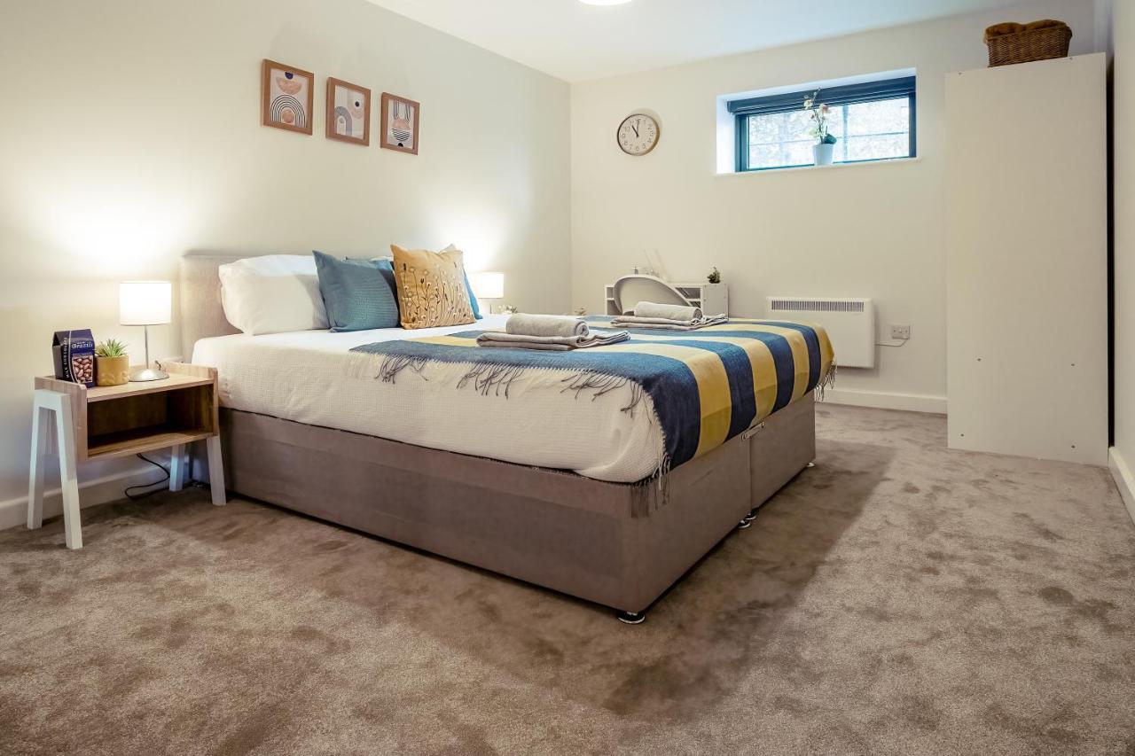 Luton Modern Serviced Accommodation For Contractors, Relocators, Professionals, Tourists And Students - Akugi Homes Luaran gambar