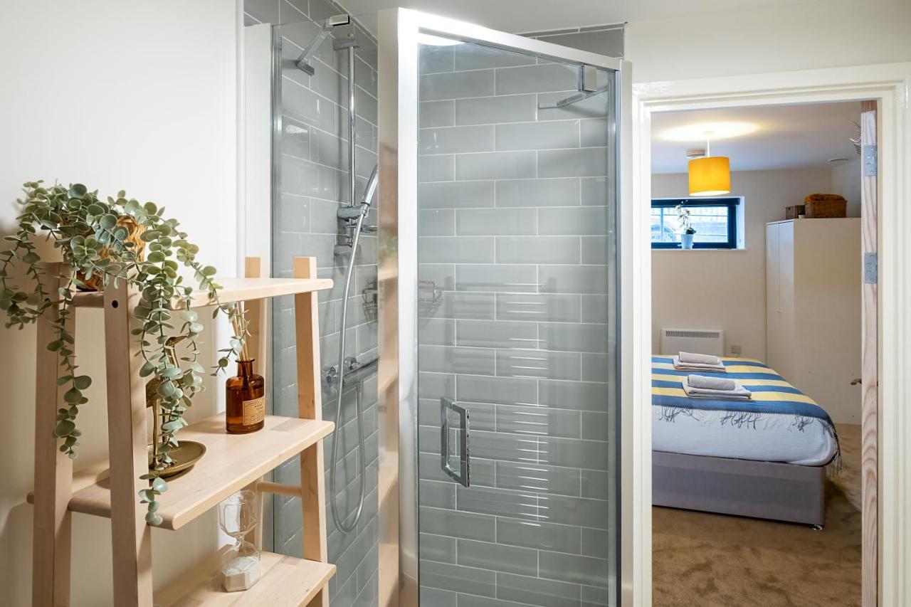 Luton Modern Serviced Accommodation For Contractors, Relocators, Professionals, Tourists And Students - Akugi Homes Luaran gambar